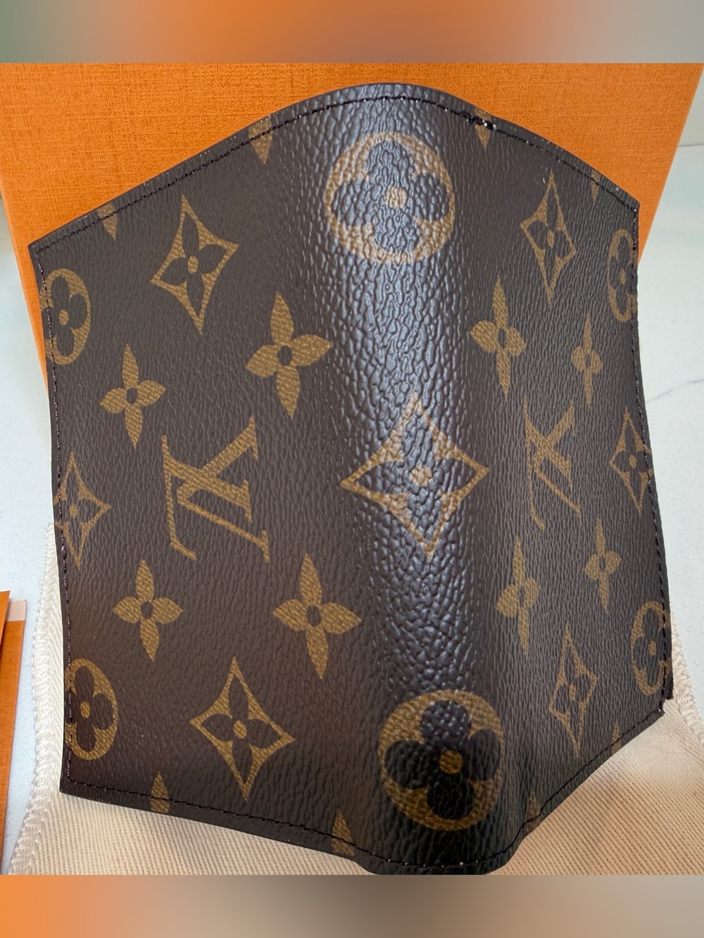 NWT Louis Vuitton Lisa Wallet in Monogram/IRIS - Picture 8 of 16